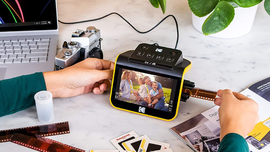 Retro Media Goes Digital With This Kodak Slide Scanner